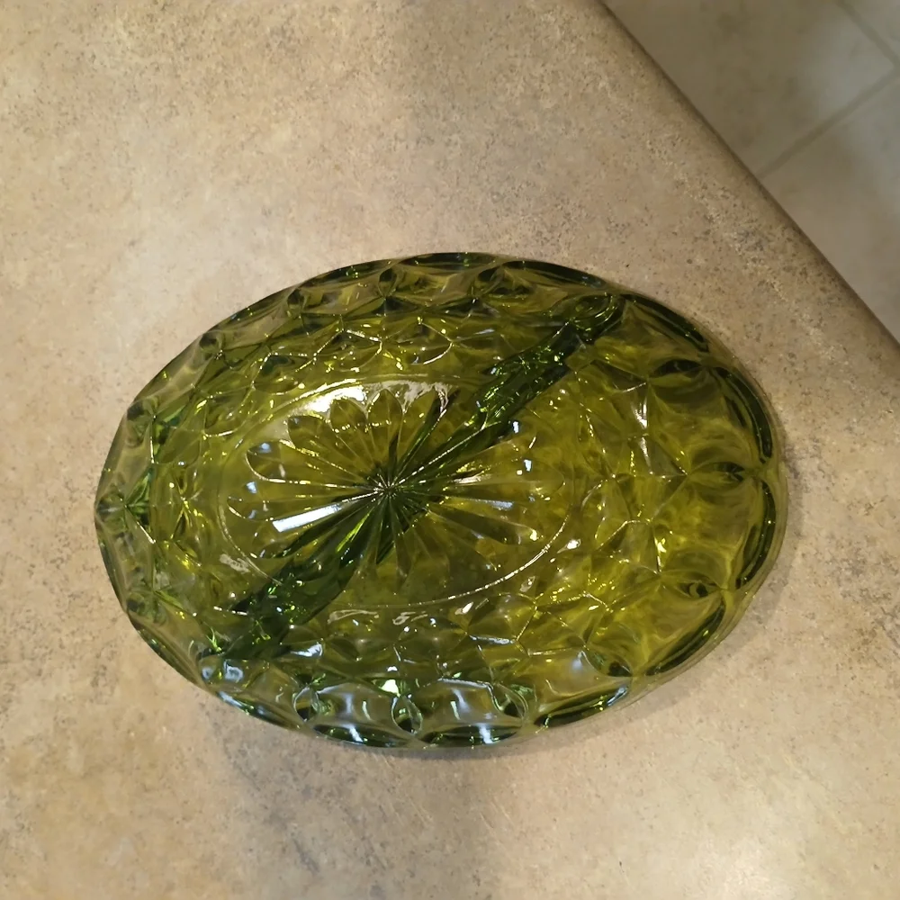 🧹Anchor Hocking Advacodo Green Scalloped Dish